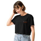 Crop top da donna nero con ricamo lato cuore 60% Clave 40% Caos 100% Sabor, abbigliamento femminile per ballare salsa, brand TLR Social.